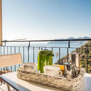 Rossi Tramonti 2, Terre Marine Apartment